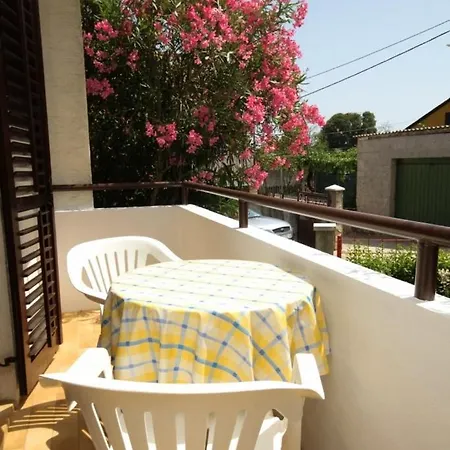 Apartment With A Parking Space Kukljica, Ugljan - 8278 *