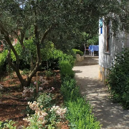 With A Parking Space Kukljica, Ugljan - 8278 库克利卡