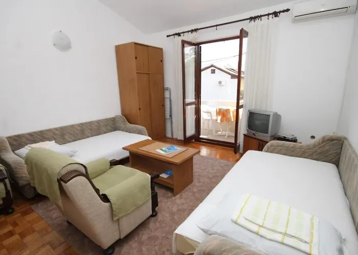 Apartman With A Parking Space Kukljica, Ugljan - 8278